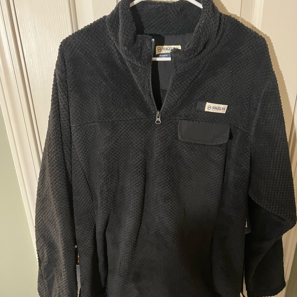Magellan Pullover
